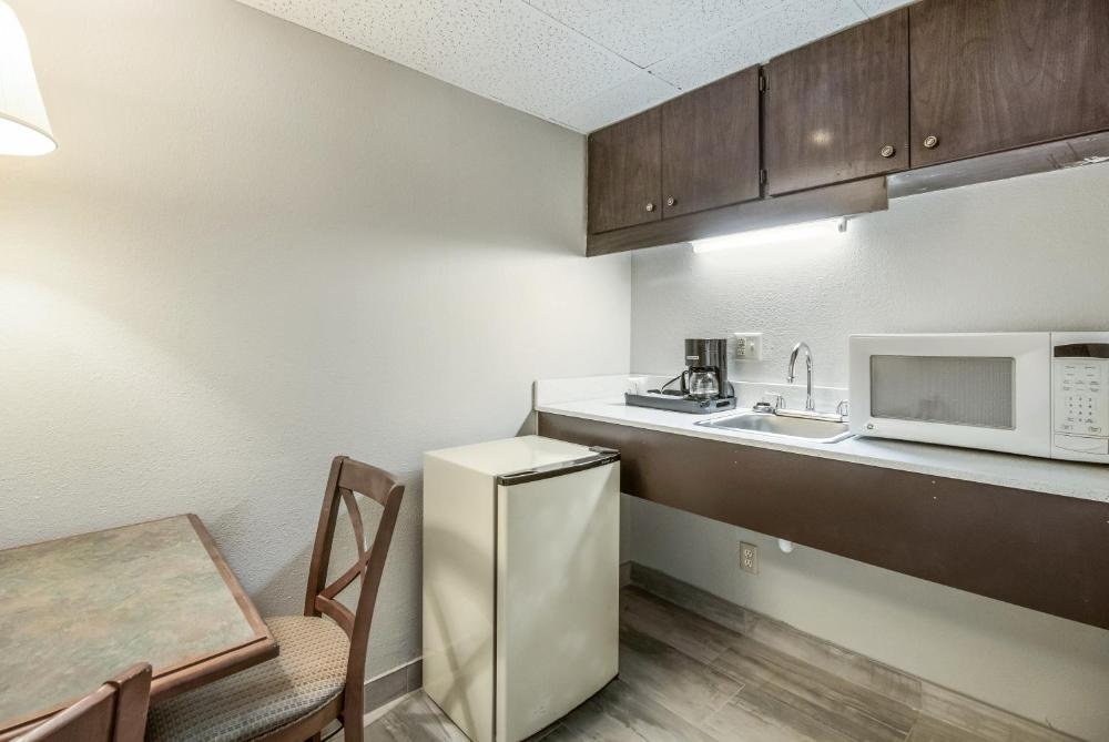 Clarion Hotel Jackson Northwest